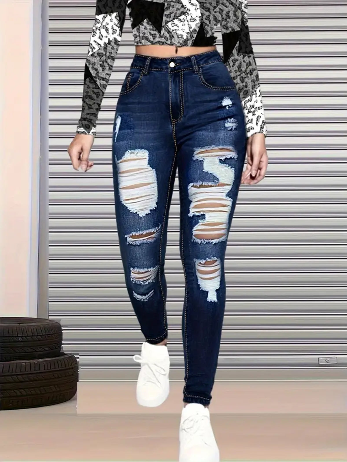 Women's High Waisted Ripped Tight Fitting Jeans